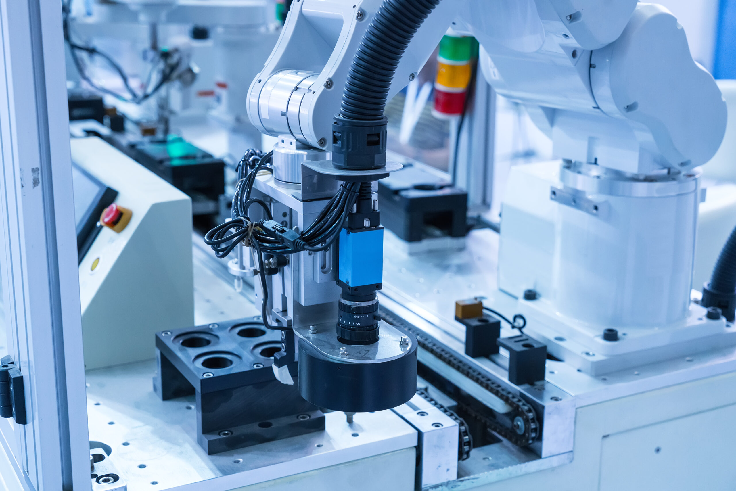 Testery i procesy kontroli jakości w robotyzacji przemysłowej